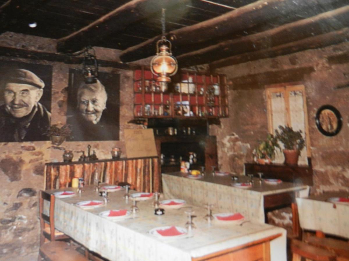 Auberge Paysanne Loubaresse  Exterior photo